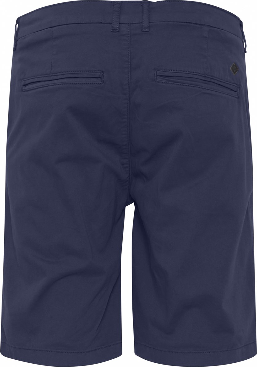 Kleding, Korte broek, Jas, Kleding, Korte broek, Jas