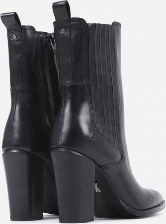 Kleding, Schoeisel, Schoen, Hoge hak