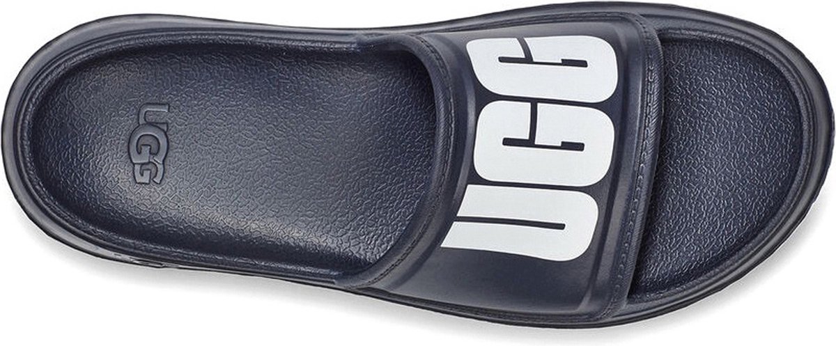 Kleding, Schoeisel, Schoen, Sneaker, Sandaal, Kleding, Schoeisel, Schoen, Sneaker, Sandaal