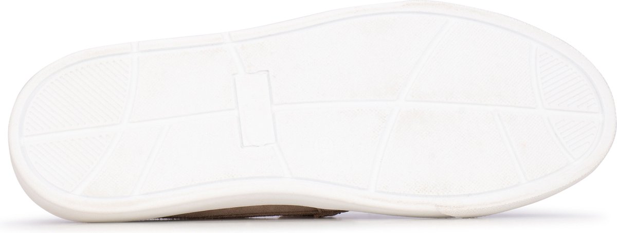 witte zool, sole, sneakerzool, rubberzool, balstructuur