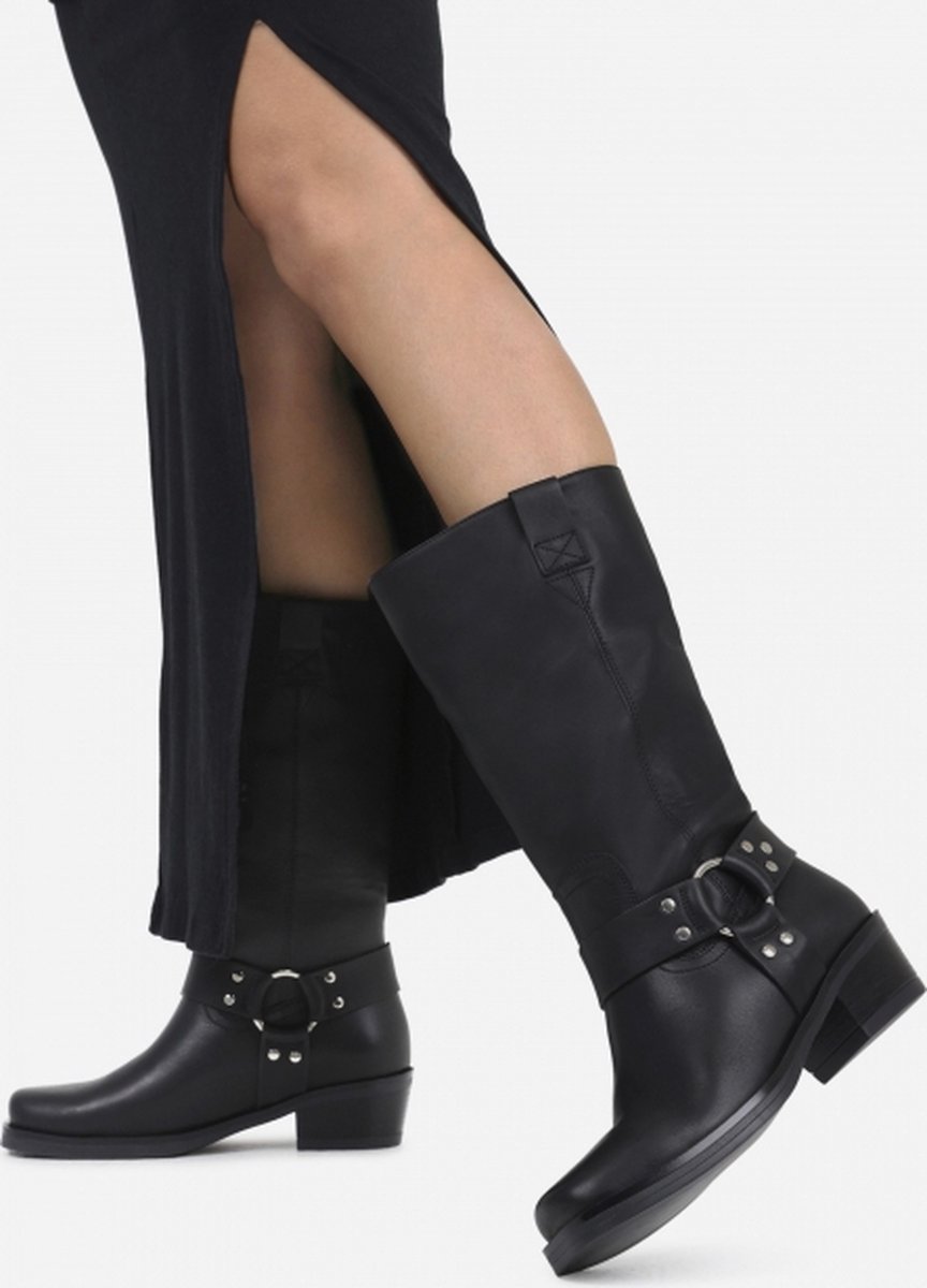 Schoeisel, Schoen, Persoon, Hoge hak, Rijlaars, Schoeisel, Schoen, Persoon, Hoge hak, Rijlaars