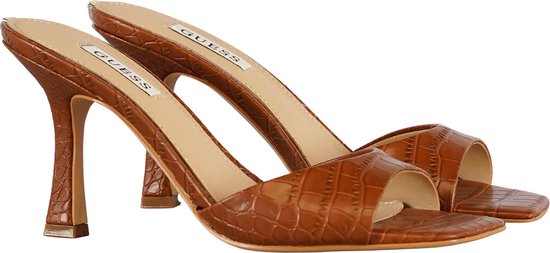 GUESS Seala 2 Sandalo - maat 39- Dames Sandalen - Cognac