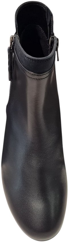 Kleding, Schoeisel, Schoen