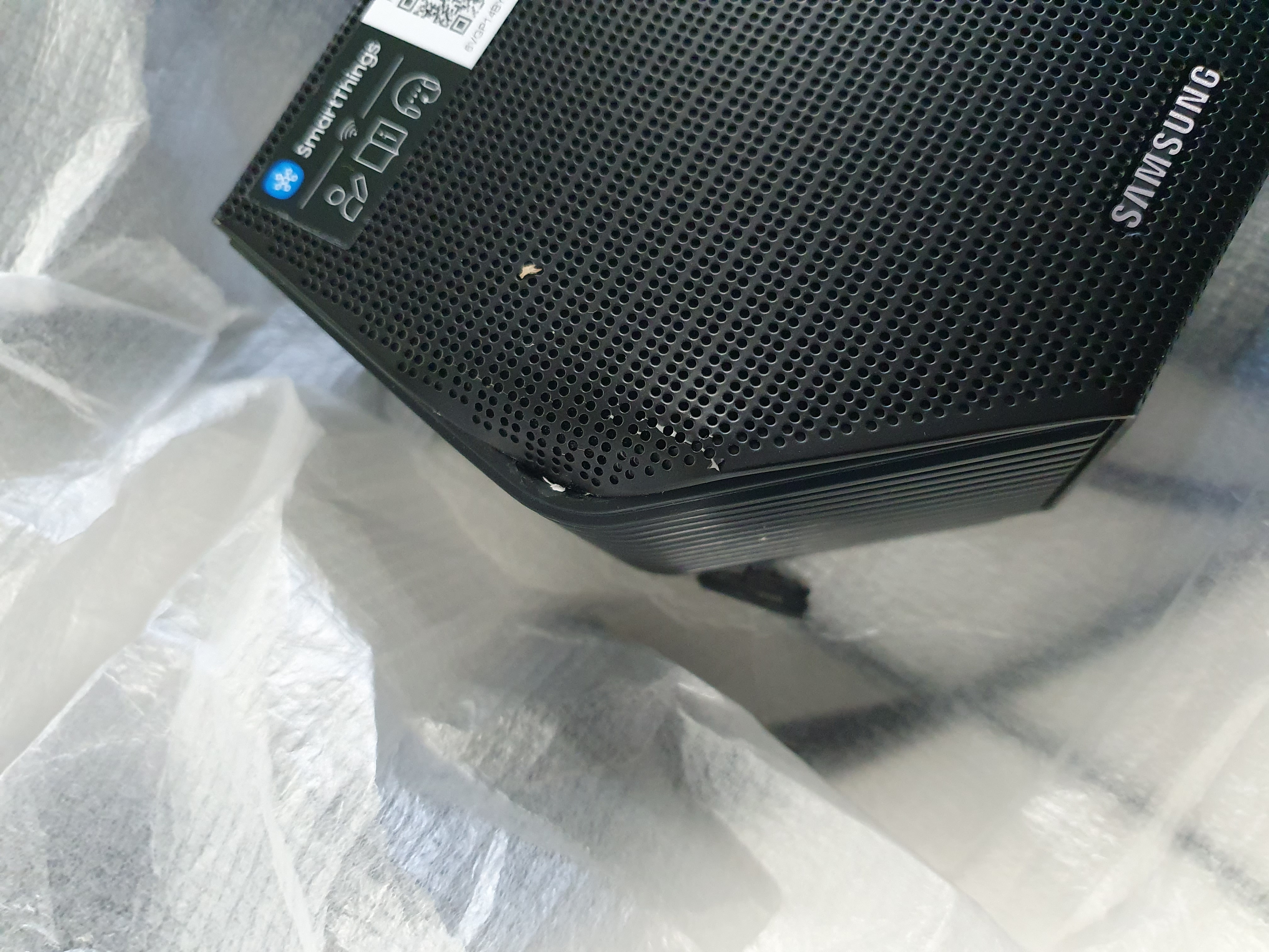 speaker, bluetooth, mesh, grille, black