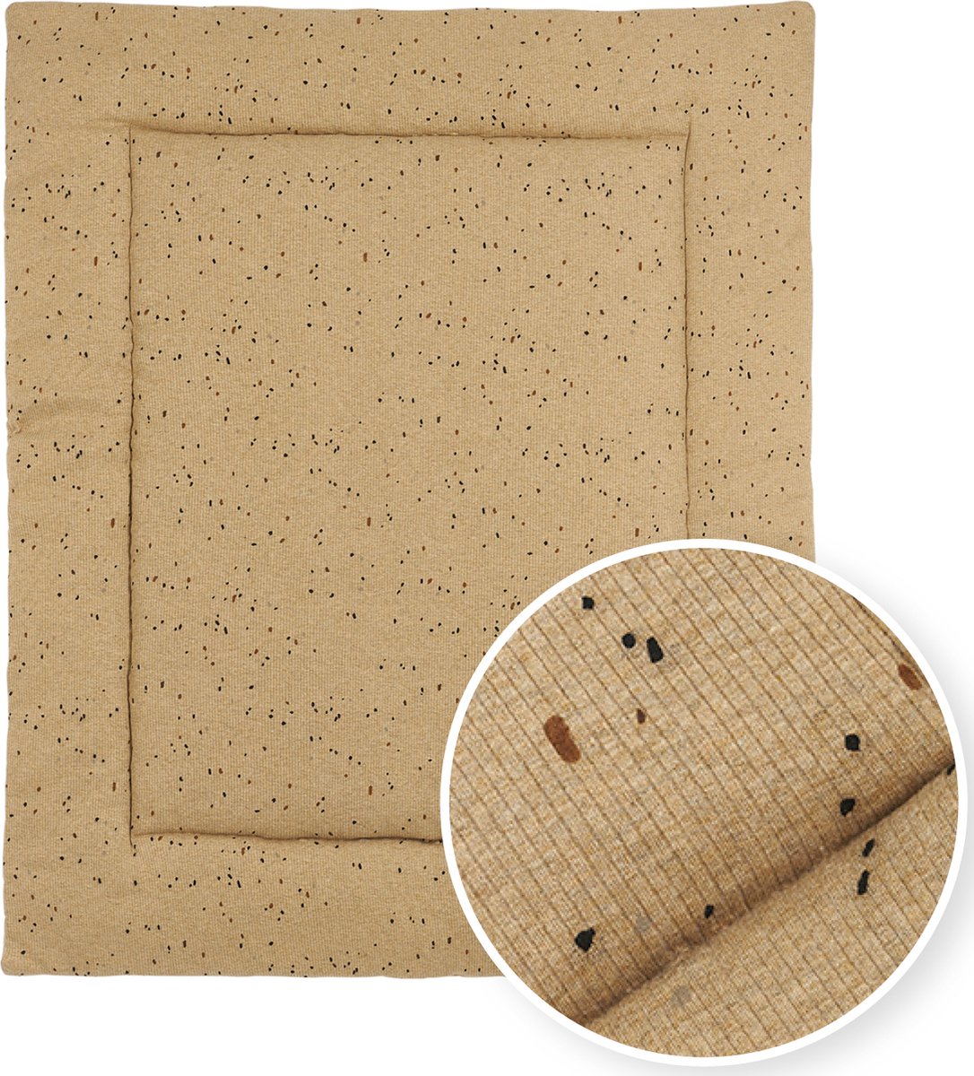 kussenhoes, kussenbeschermer, gebreid textiel, beige kleur, spikkelpatroon
