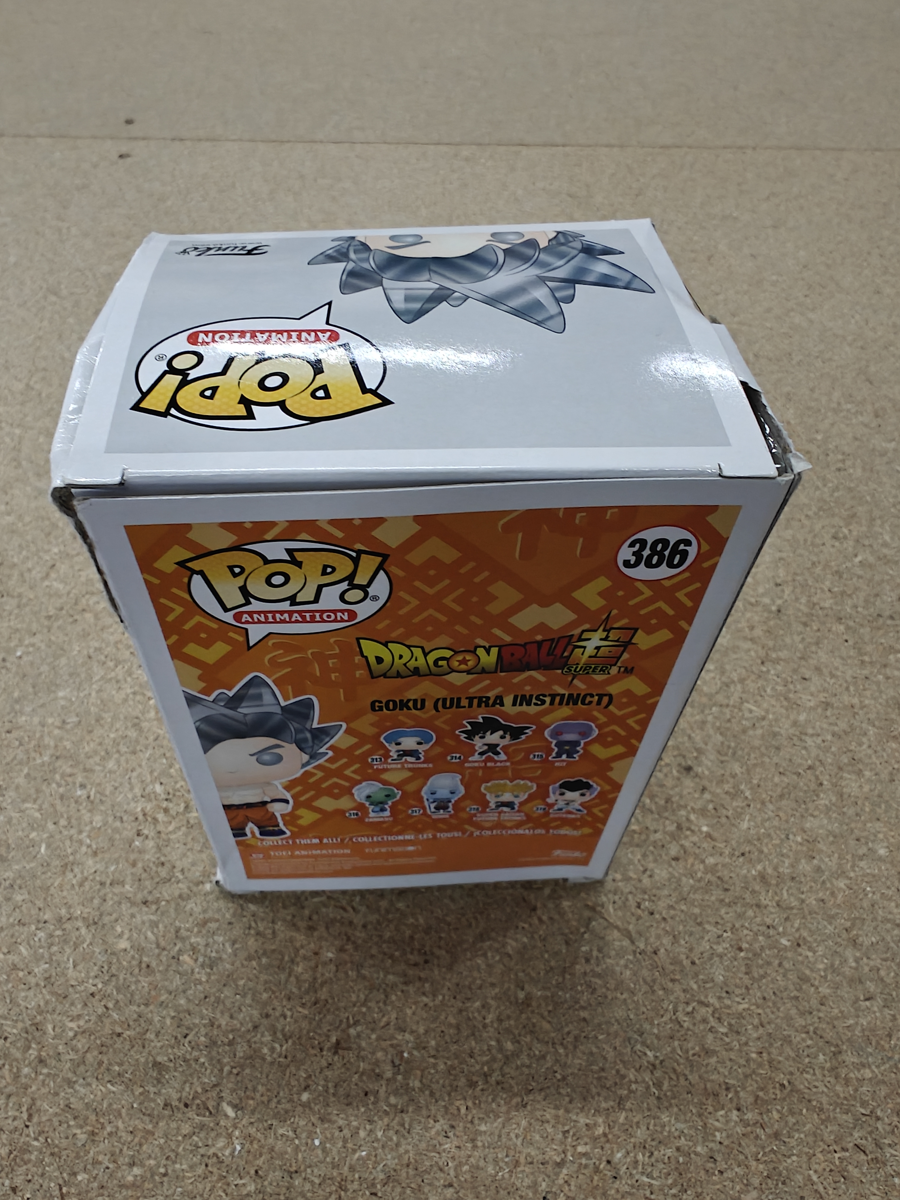 Funko Pop! #386 Dragonball Super - Goku (Ultra Instinct Form)