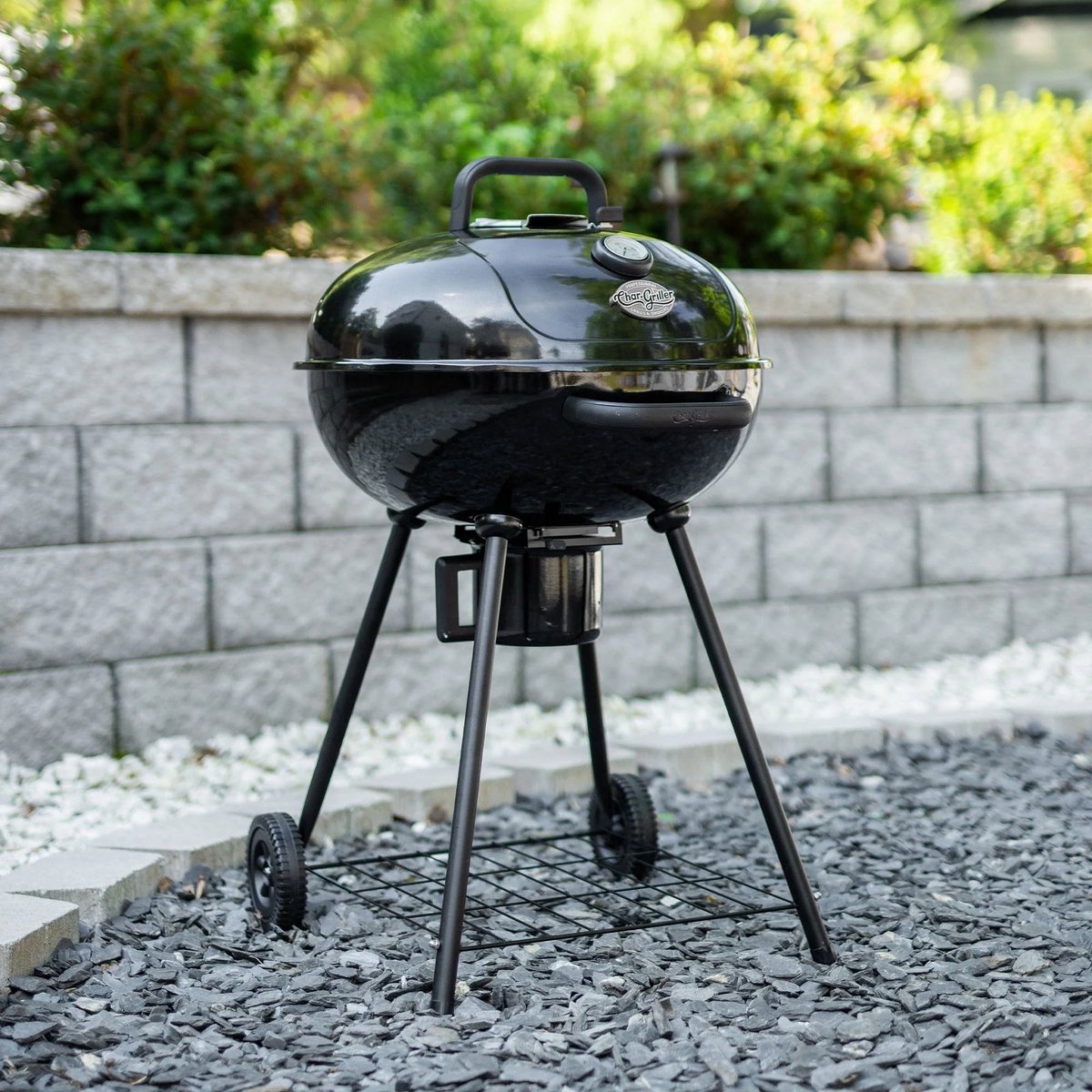 Char-Griller Houtskool BBQ 57 cm met Deksel – Kettle Barbecue en Smoker – Regelbare Luchttoevoer – voor 4-6 Personen
