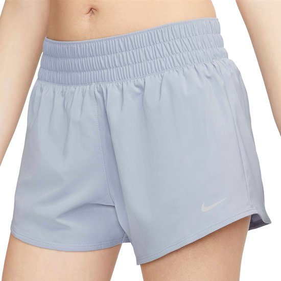 Nike Maat L One Dri-FIT Short Sportbroek Vrouwen