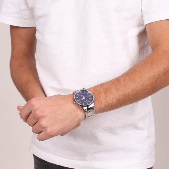 Polshorloge, Arm, Lichaamsdeel, Persoon, Pols