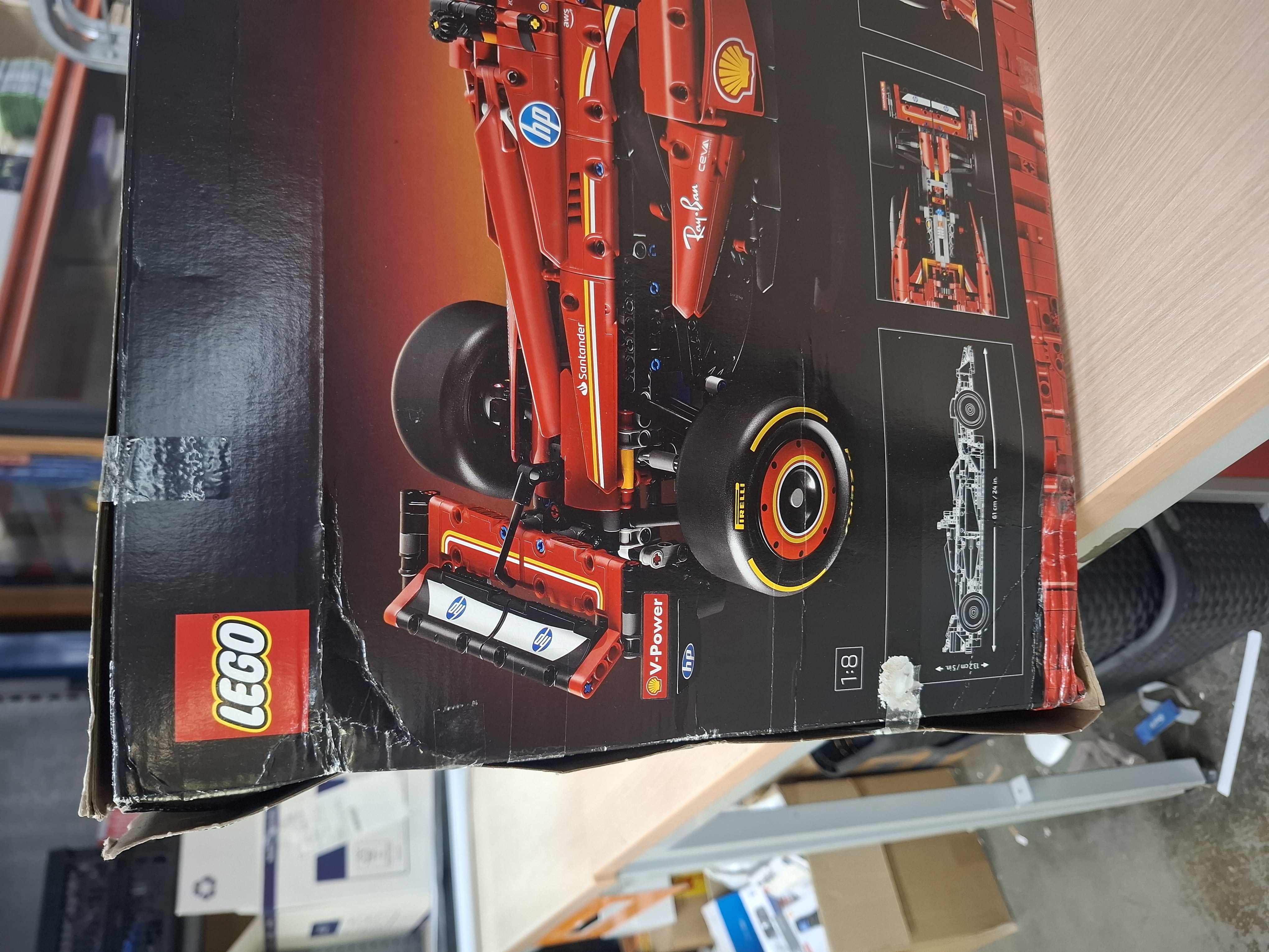 LEGO Technic - Ferrari SF-24 F1 auto - 42207