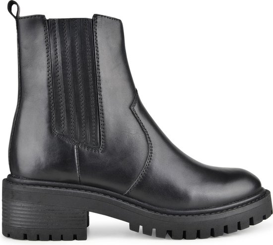 ankle boot, black leather, chelsea style, chunky heel, elastic side panel