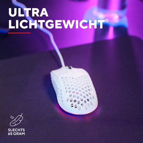 Trust GXT929W Helox - Gaming Muis - Ultra licht - RGB verlichting - 6400 DPI - Bedraad - Zwart