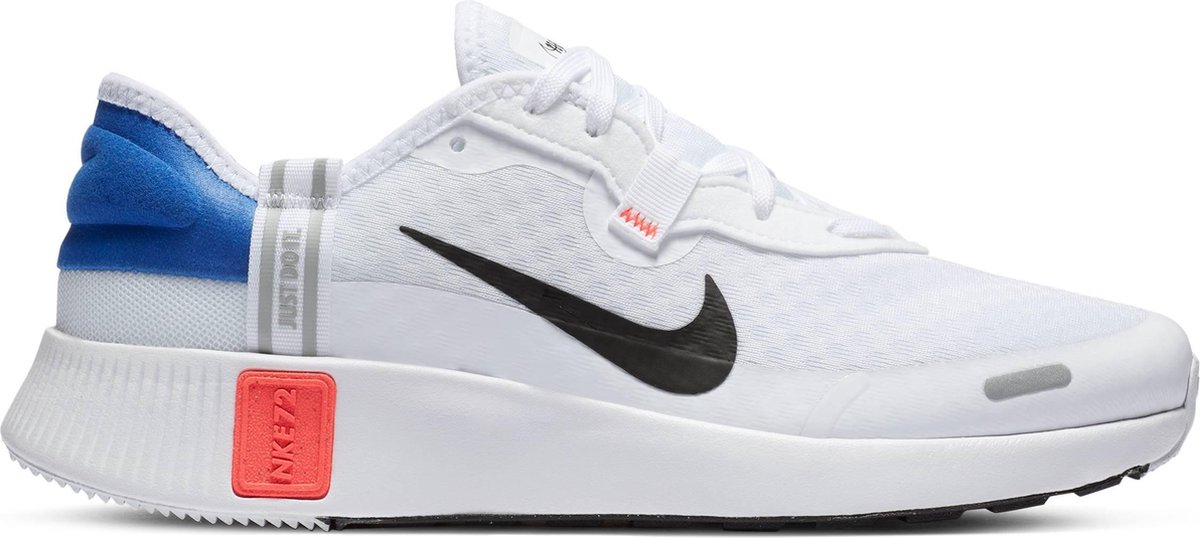 sneaker, wit, Nike-logo, blauw hielstuk, foamzool