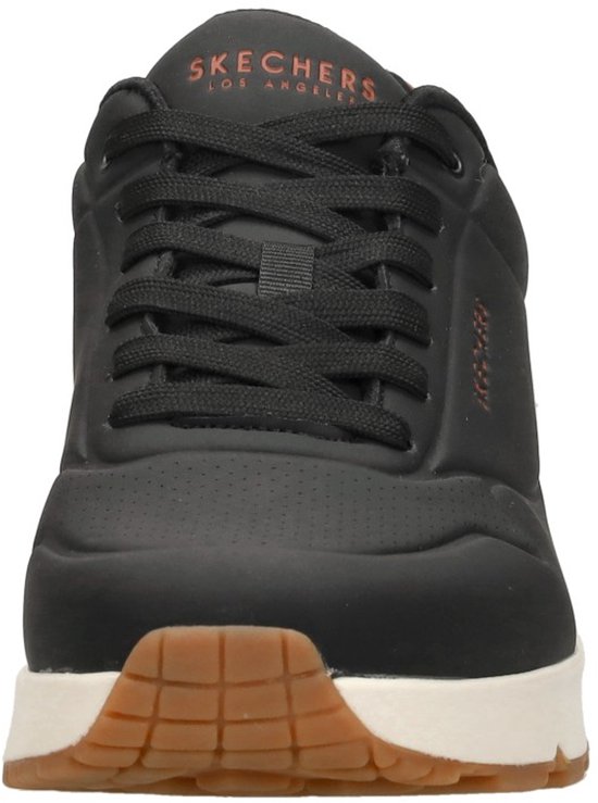 sneaker, zwart, lage snit, veter, rubberen zool