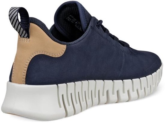 Schoeisel, Schoen, Sneaker, Suede, Canvas
