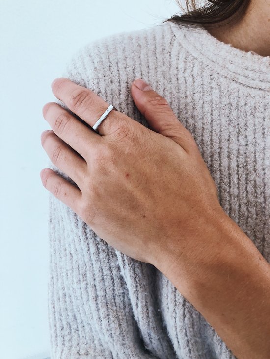 Esprit ESRG003311 Core Damesring - Zilver - 16.00mm