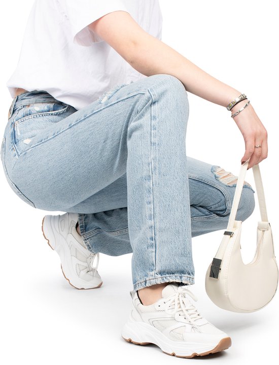  jeans,  light blue,  distressed,  sneakers,  white t-shirt