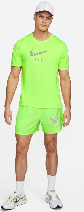 Nike Maat M  Dri-Fit Run Division sportshirt heren donkergroen