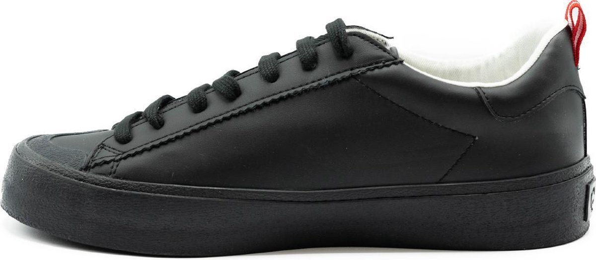 GUESS Mima Smart - Maat 45 - Dames Sneakers - Zwart