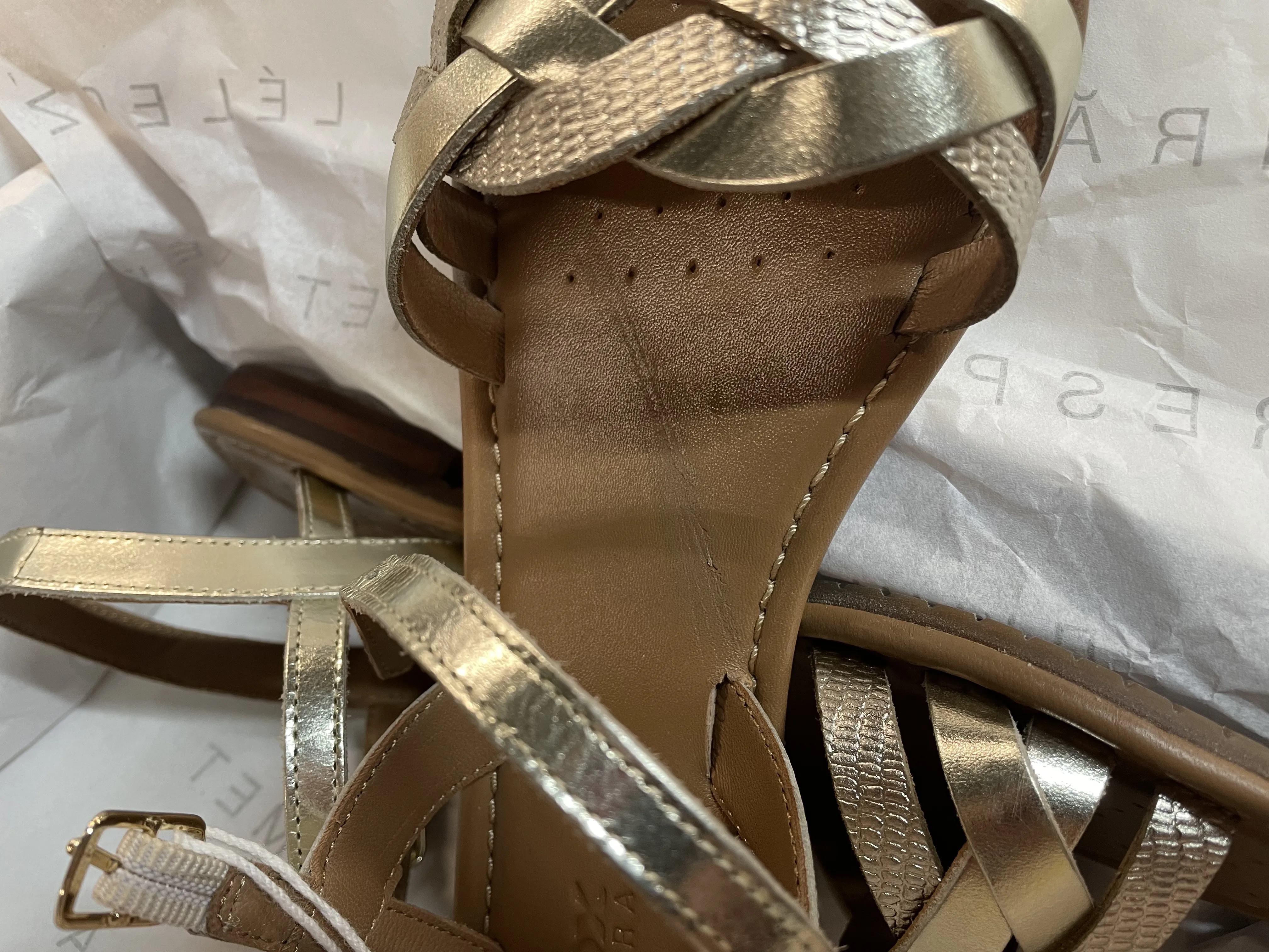 GEOX D SOZY S B - maat 38 - Sandalen - LT GOLD
