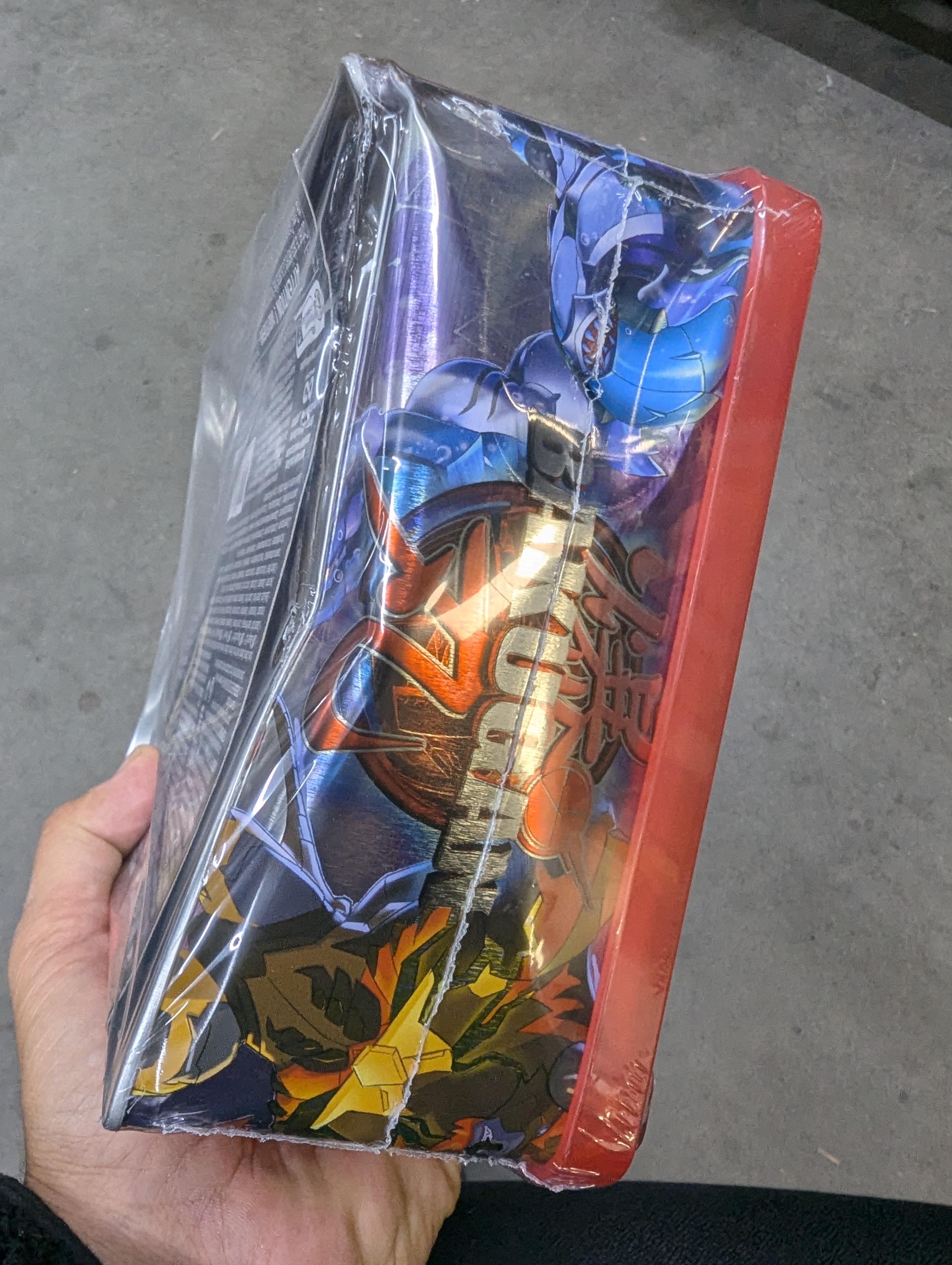 Bakugan - Baku-tin met Special Attack Mantid - spinnend actiefiguur in opbergblik
