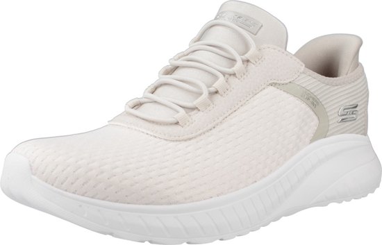 sneaker, witte sneaker, mesh upper, sports shoe, lakleder?
