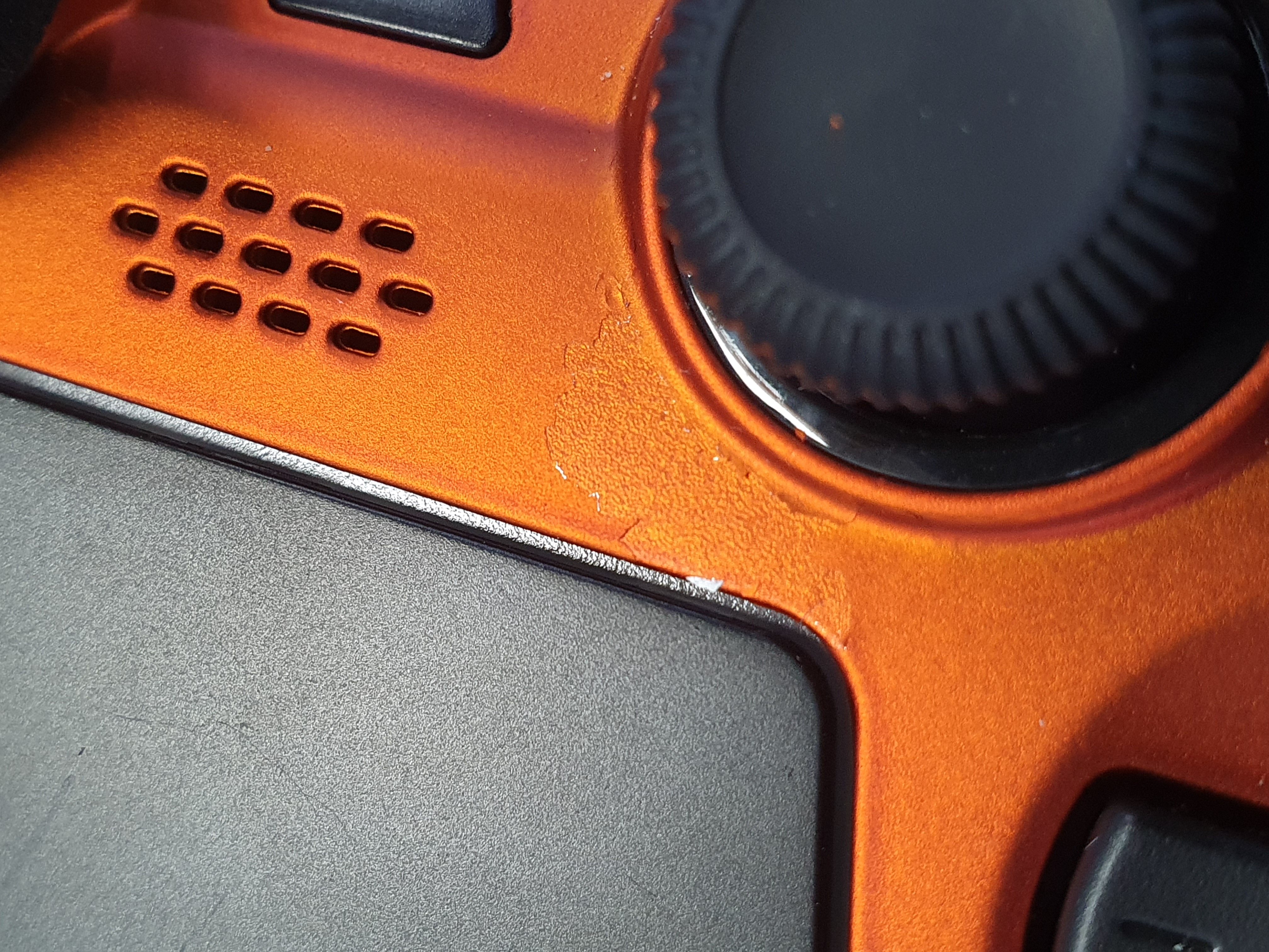 Deltaco Gaming Draadloze Pro Controller + Oplaadstation - Hall-Effect - Oranje/Koper - PS5/PC/Mobile