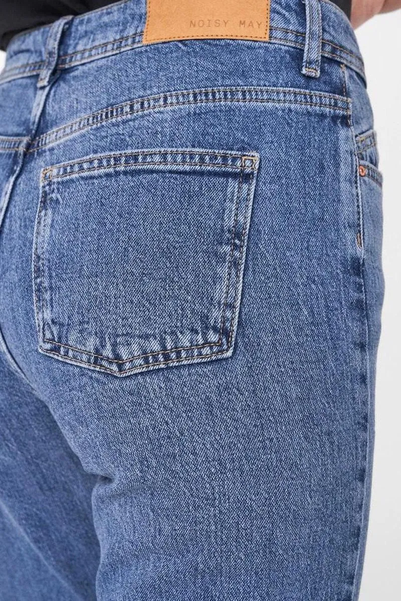 Noisy may NMOLIVIA NW SLIM STRAIGHT JEANS MB NOOS - Maat W28 X L32 - Dames Jeans