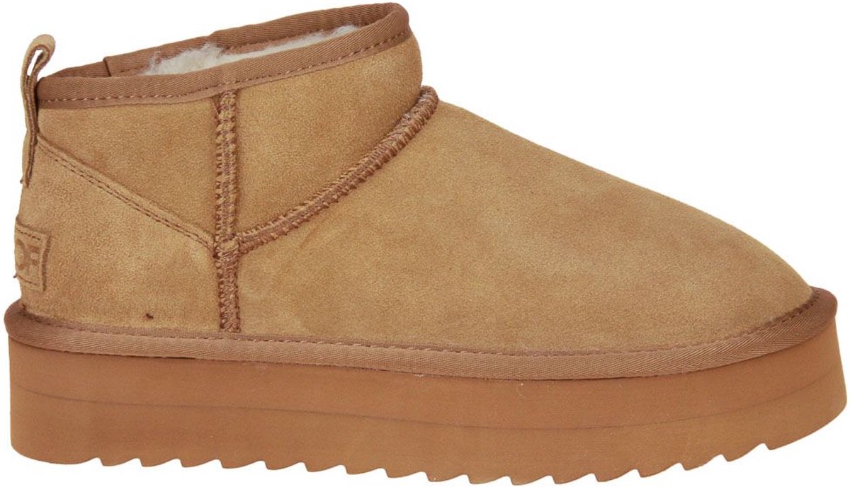 Schoeisel, Schoen, Sneaker, Suede, Handtas