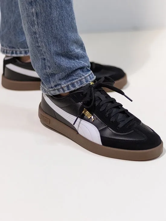 Schoeisel, Schoen, Sneaker, Persoon, Jeans
