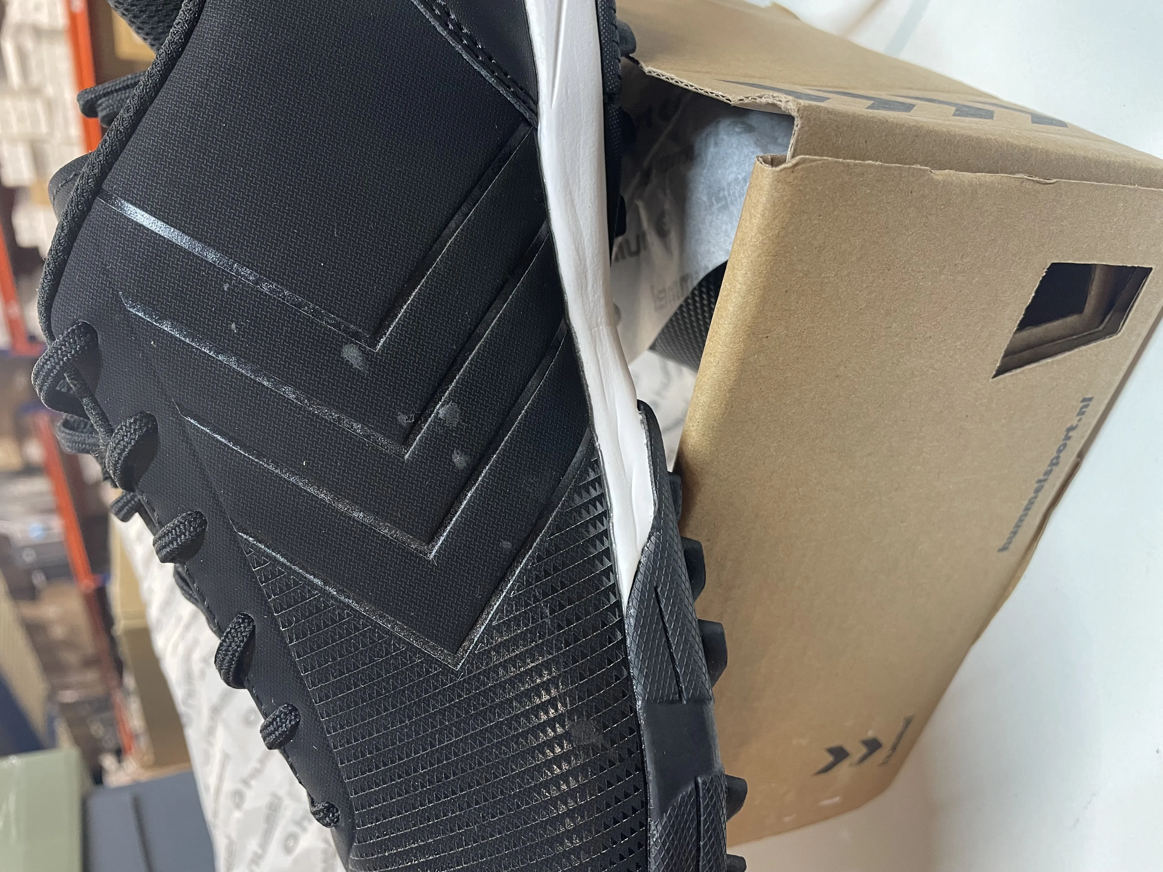 hummel Noir - maat 41 - IV SR TF