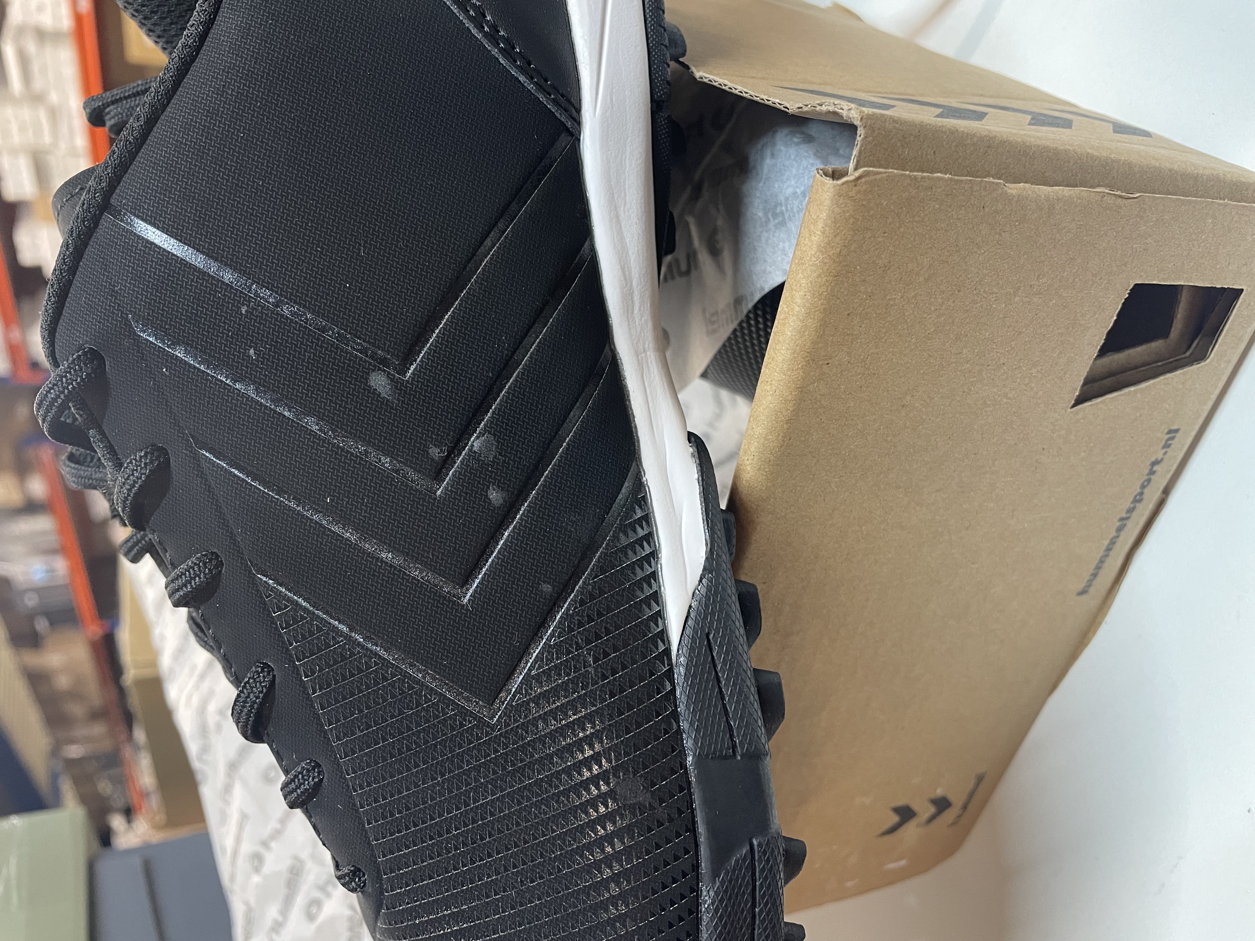 hummel Noir - maat 41 - IV SR TF