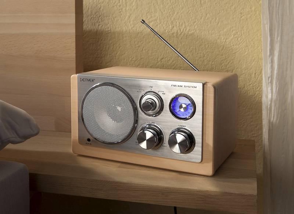 Denver TR-61 - Retro FM radio - Hout