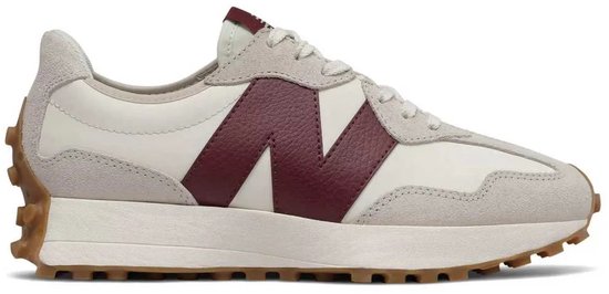 sneaker, grijs, witte accenten, suède contrast, ruggebinnen zool