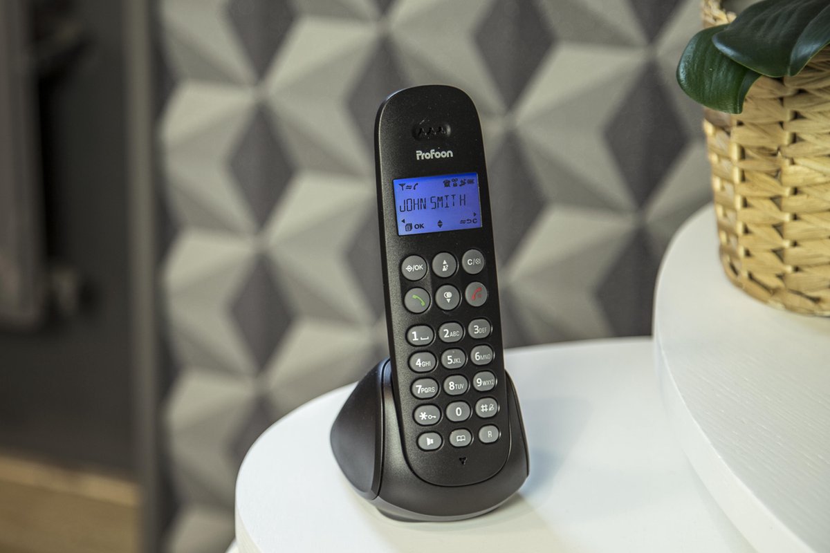 Profoon PDX-300 DECT telefoon - Telefoonboek met ruimte voor 50 nummers - Zwart