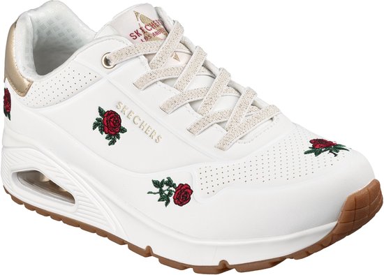  Sneakers, Witte sneaker, Geborduurde rozen, Gepunteerde neus, Dikke zool