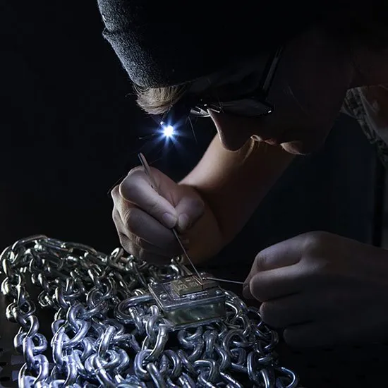 Kikkerland LED Clip On Light