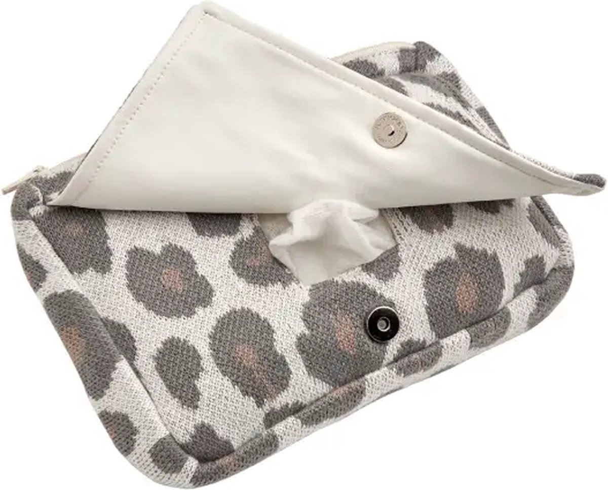 knit sweater, leopard print, gray, tote, muffin top?