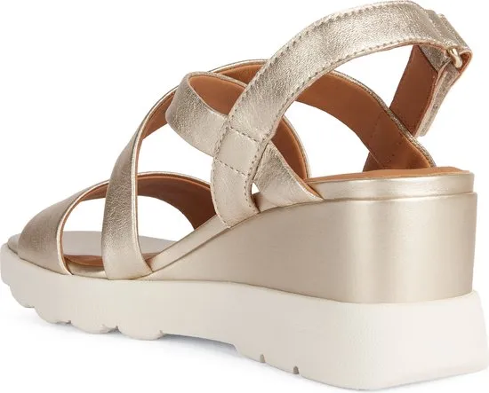 GEOX  - Maat 36- D SPHERICA EC6 vrouwen Sandalen - goud