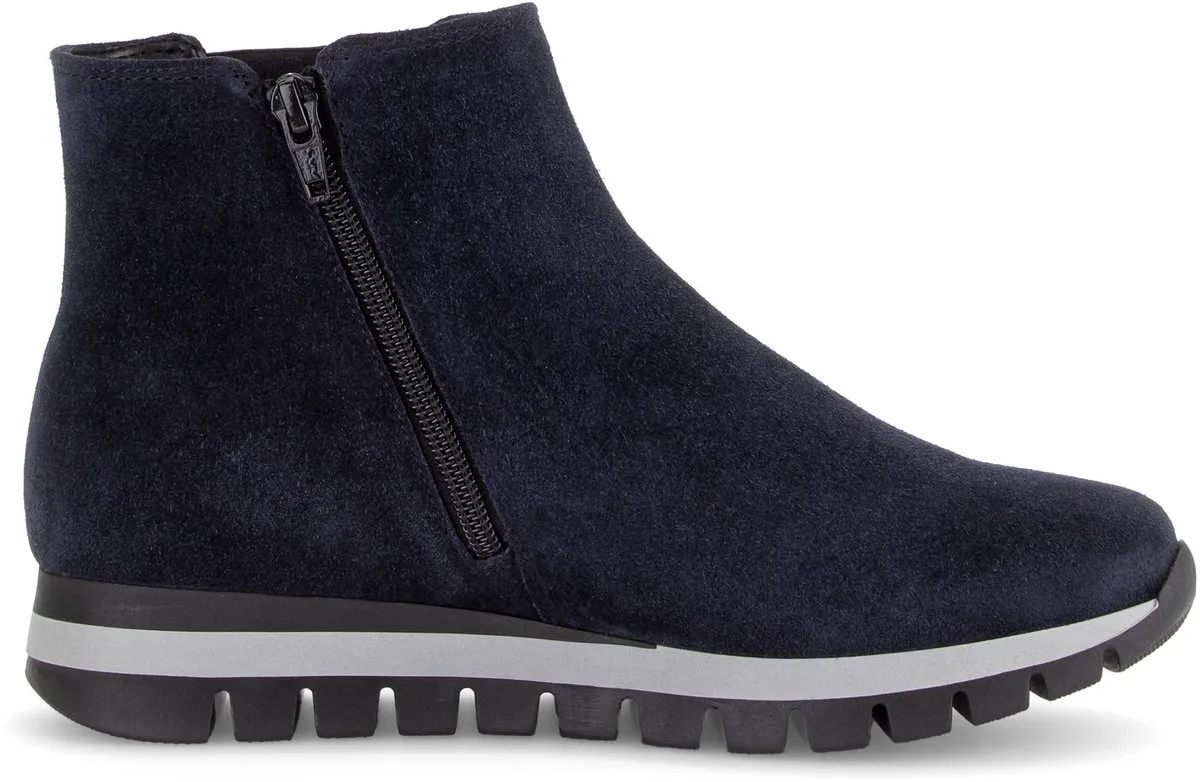 antrietsole, ankle_boot, suede, zwarte_boot, gespikte_sneaker