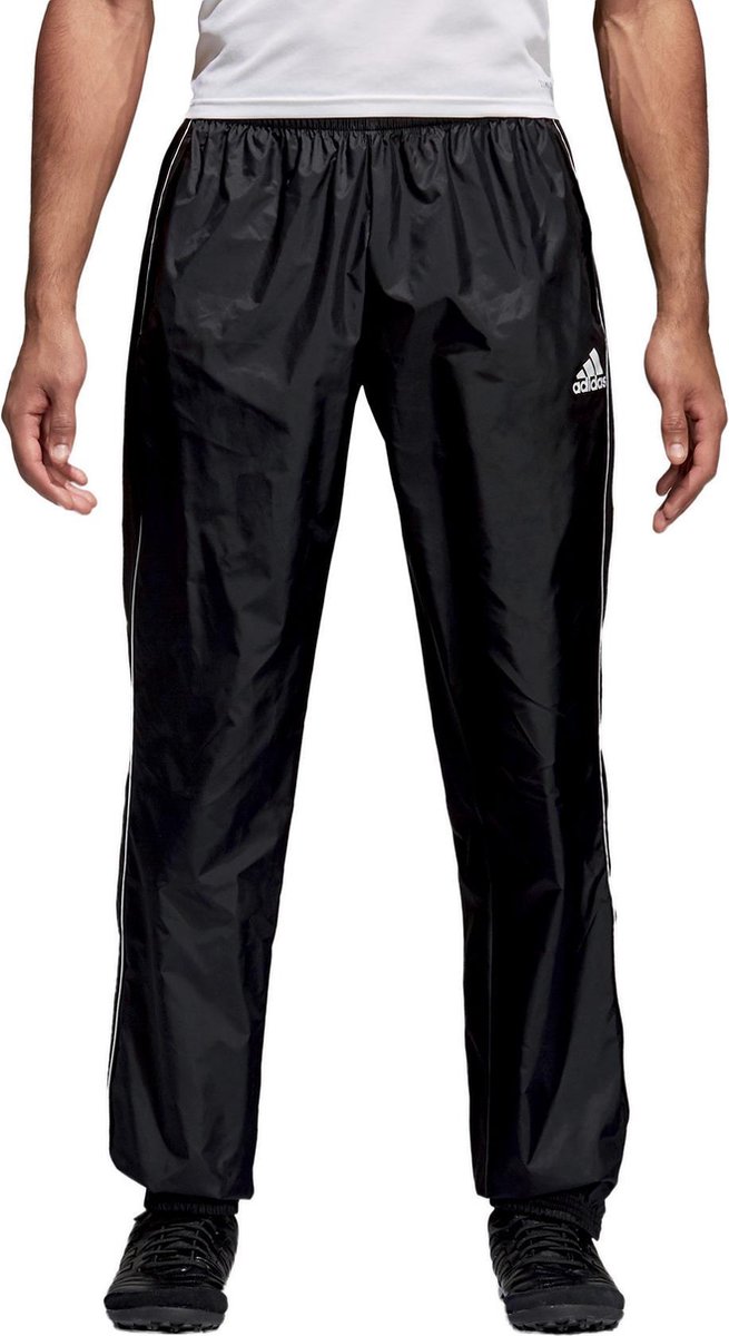 Kleding, Broeken, Schoeisel, Schoen, Kleding, Broeken, Schoeisel, Schoen