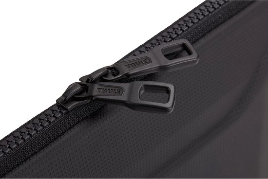 Thule Gauntlet 4 - Laptophoes/ Sleeve - Geschikt voor Macbook Pro - 16 inch - Zwart
