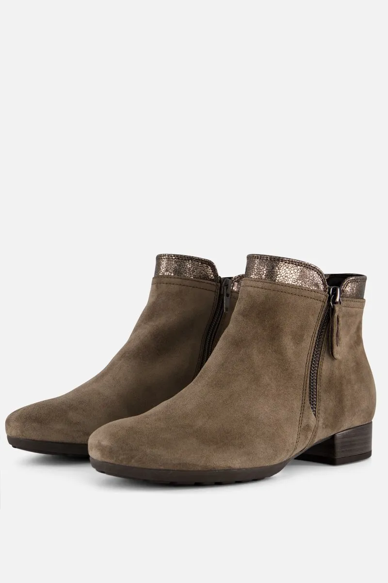 Suede, Kleding, Schoeisel, Schoen
