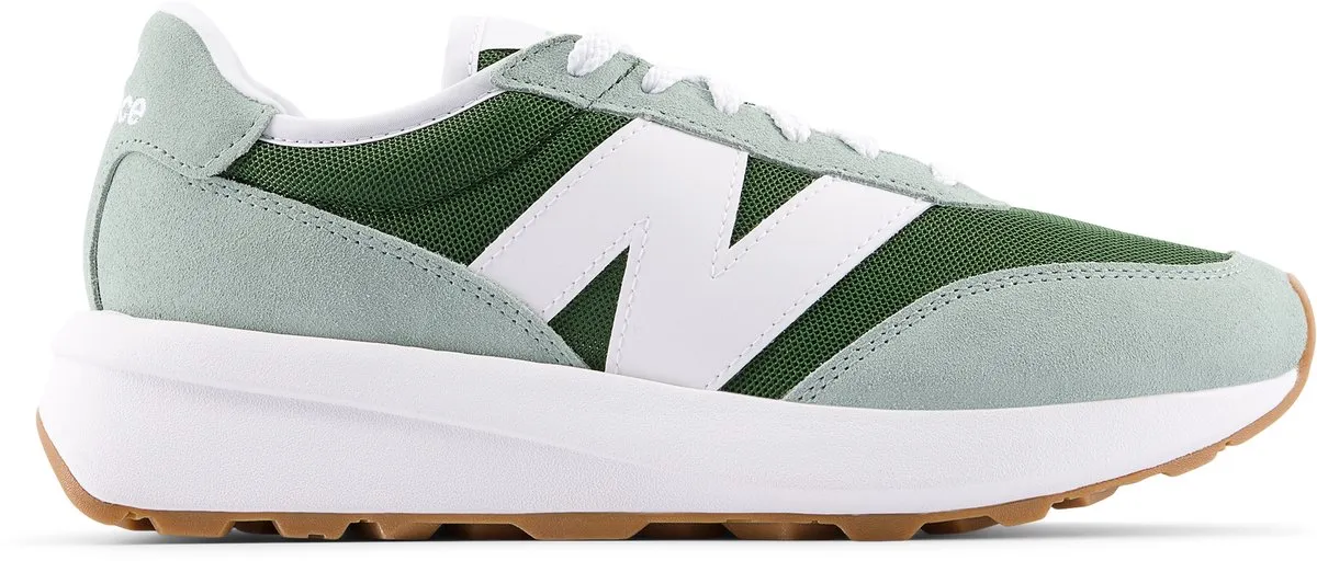 sneaker, sportschoen, groene schoen, witte zool, training schoen