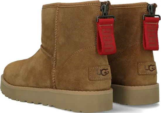 UGG - Maat 39- Classic Mini Logo Zip Dames Laarzen - Chestnut