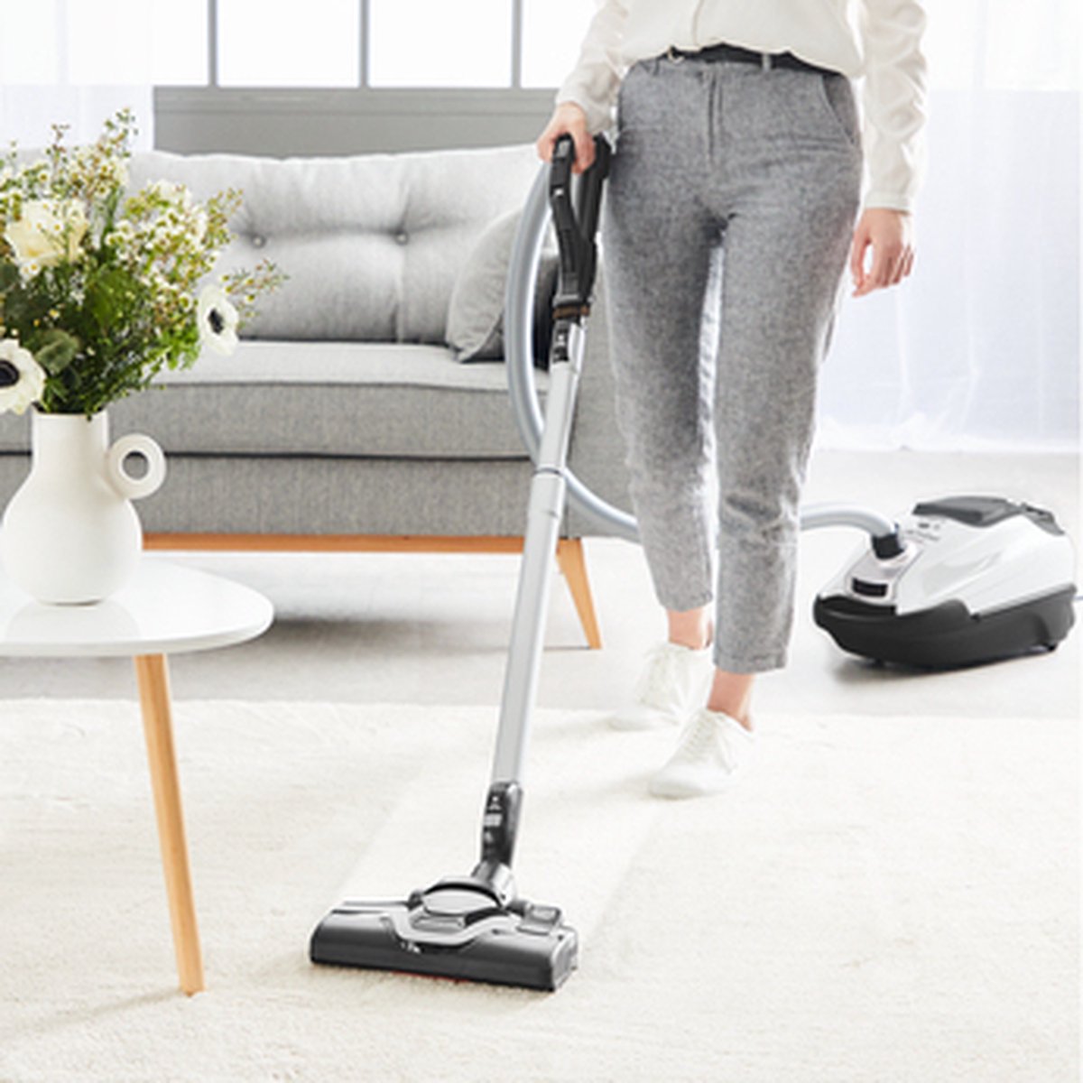 Rowenta Silence Force RO7457 - Stofzuiger met Zak - Stil - Geschikt voor Grote Huizen - Inclusief Accessoires