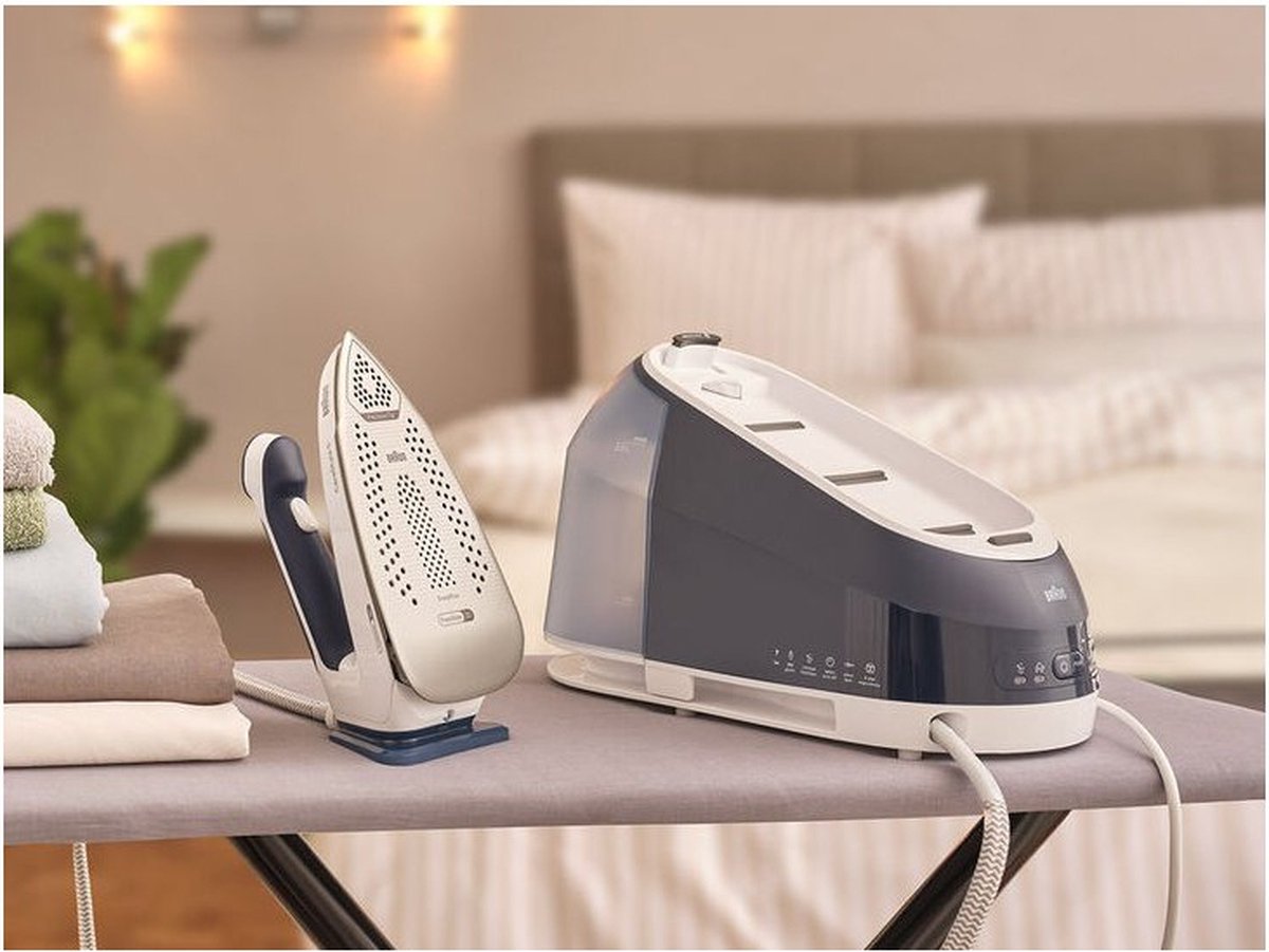 Braun CareStyle 5 IS5245BL - Stoomgenerator - Lichtgewicht Strijkijzer - Groot Waterreservoir - Blauw