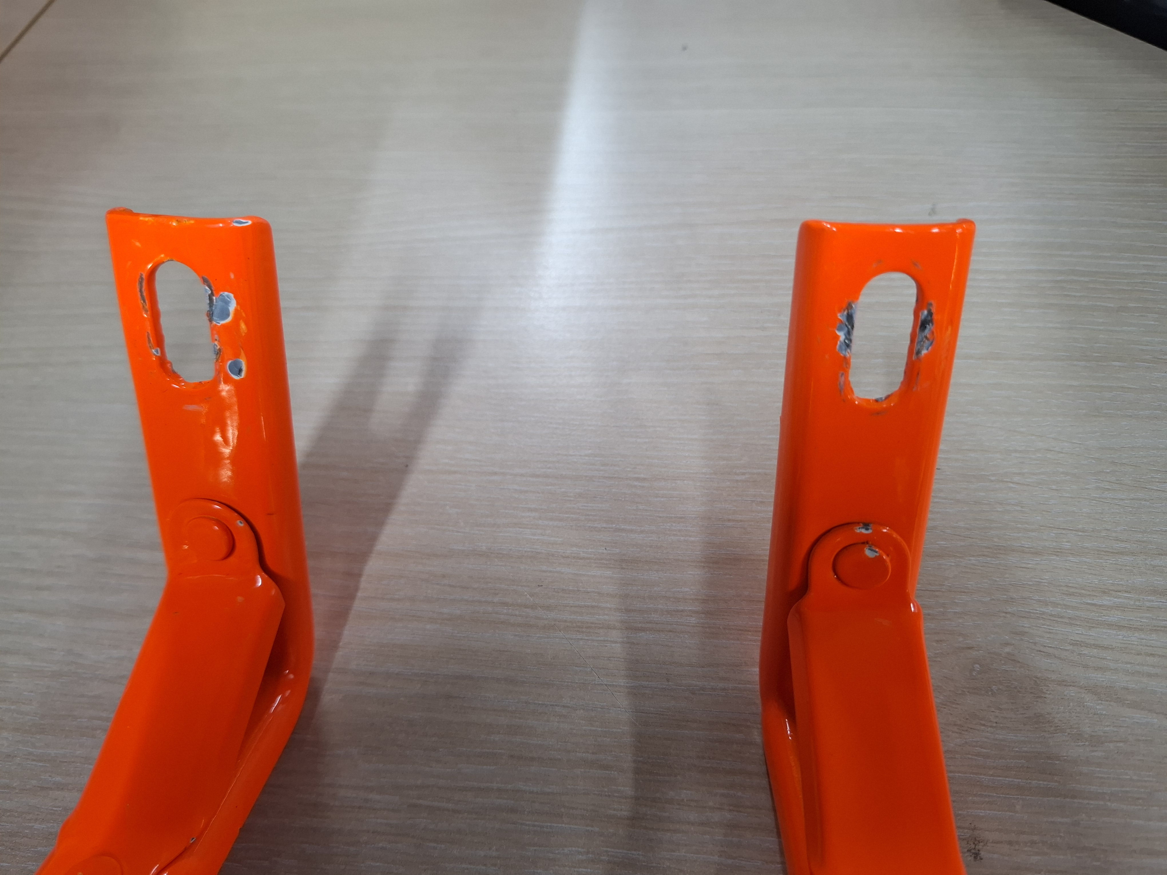 kleur oranje, klemverstel, metalen kleer, scharnier, grootte adjustable