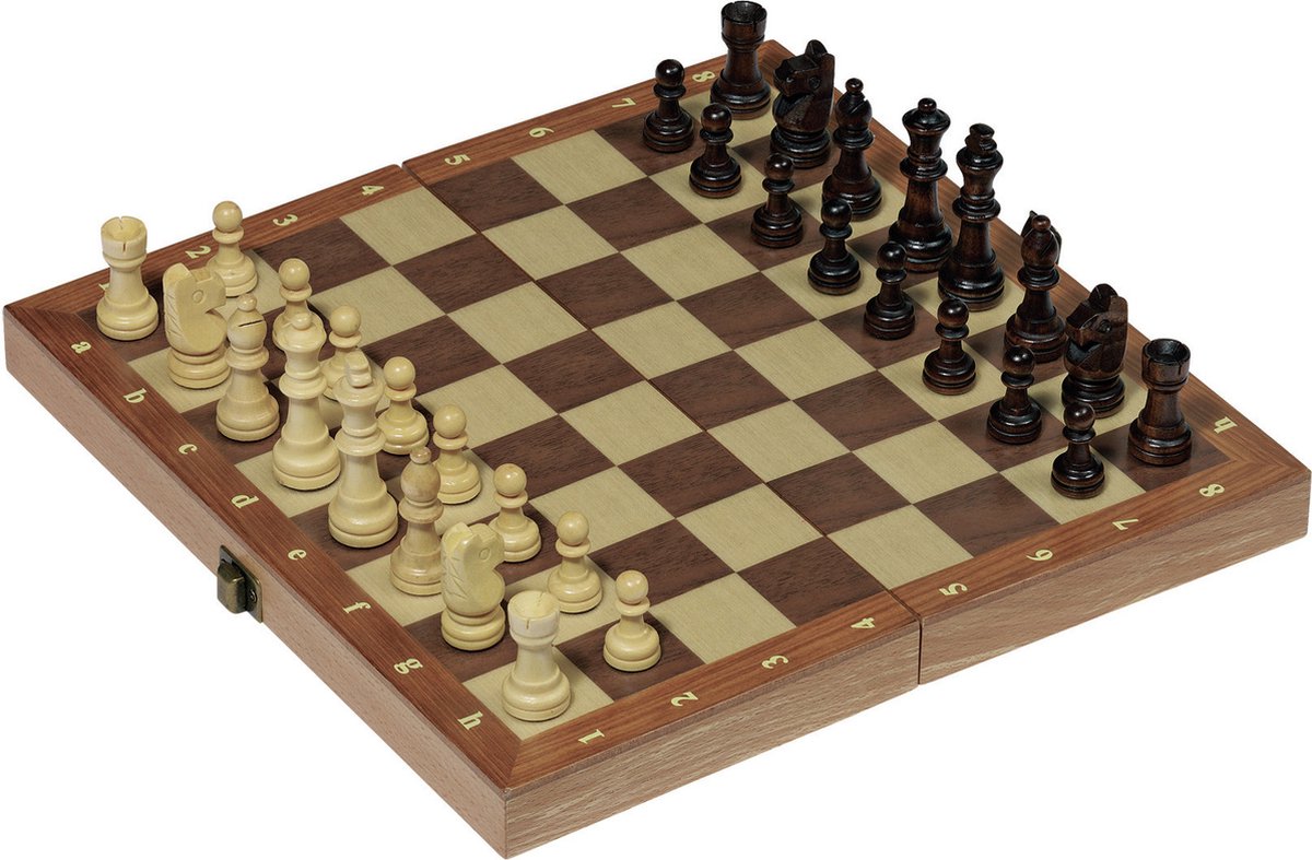 schaakbord, schaakstukken, hout, zwarte en witte stukken, startpositie
