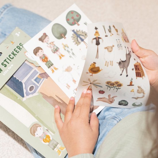 Little Dutch raamstickers Little Farm, niet permanente verplaatsbare stickers met speelachtergrond
